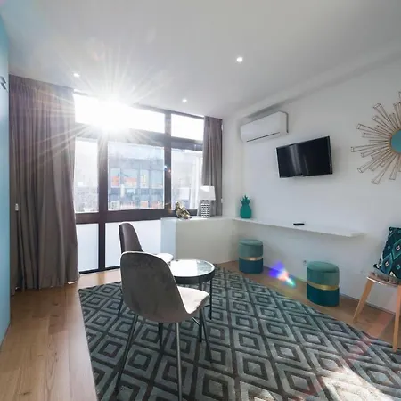 Lovelystay - Wohaza With Free Private Parking * Porto
