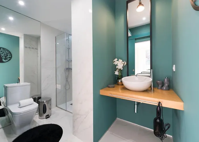 Lovelystay - Wohaza With Free Private Parking