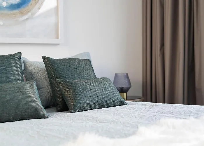 Lovelystay - Wohaza With Free Private Parking Porto