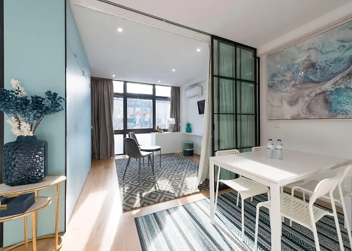 Apartmán Lovelystay - Wohaza With Free Private Parking