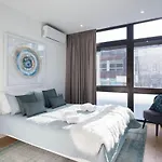 Lovelystay - Wohaza With Free Private Parking Apartamento