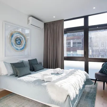 Lovelystay - Wohaza With Free Private Parking Apartman